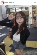 イコラブ・大谷映美里、色気たっぷりなオフショでおヘソちらり！「見ていてええんか」「こんなん反則やわ」と大反響