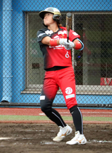 【ソフトボール】東京五輪金・藤田倭「完璧です」とうなずく満塁弾　“女イチロー・山田恵里”超え、歴代１位通算２２１打点　ビックカメラ高崎が連敗ストップ