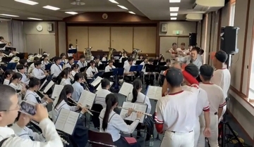 【高校野球】ジントシオ氏が甲子園７度出場の北陸にオリジナル応援歌２曲制作　選手の思いを歌詞に「この曲を作って良かった」