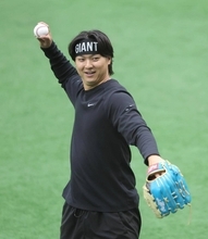 巨人・田中瑛斗が現役ドラフトで加入の松浦慶斗に“ありのままのススメ”「来て良かったと思えるよう」サポート約束