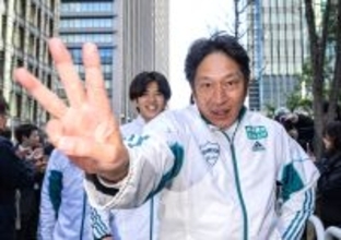 圧倒的新記録で箱根駅伝優勝の青学大・原監督「来年、さらに４５秒短縮」１０度目Ｖに意欲