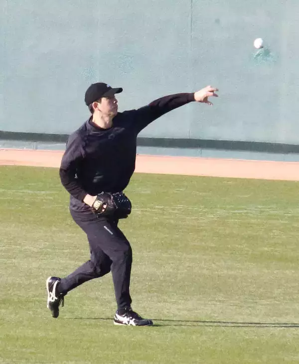 【ソフトバンク】昨季パ最高勝率の大関友久が自主トレ公開　おみくじで“昨季超え”の吉兆に「結構うれしかった」