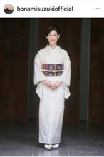 風格すごい！和服姿が美しい５９歳・鈴木保奈美に反響「綺麗…ただその一言につきる」「凛としたたたずまい」