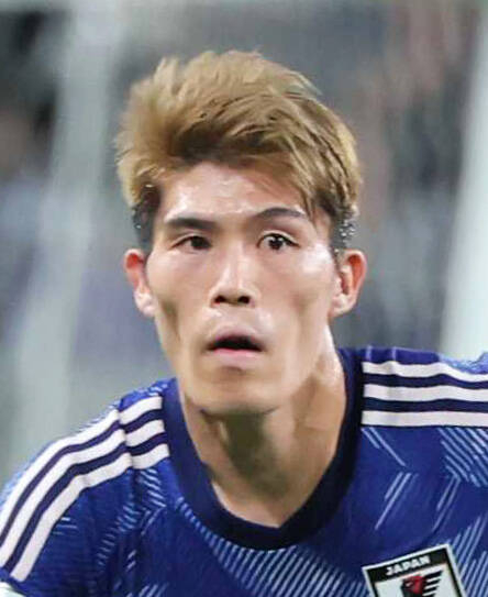 アヤックスの冨安健洋が４７６日ぶりメンバー入りも出番はなし…復帰は次節以降へ、森保ジャパンに朗報