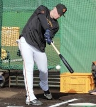 【巨人】「ドーン！」キャベッジ進化の１５発にどよめき　左に右に３連発　豪快弾連発