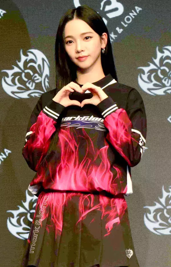 ａｅｓｐａのリーダー・ＫＡＲＩＮＡ　好きな日本料理は「もんじゃ＆やき」ゴルフのパター成功に大喜び