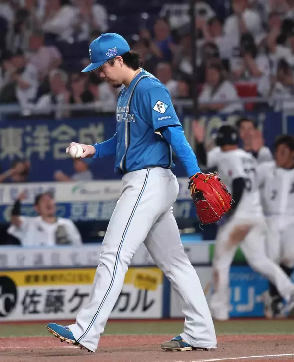 【日本ハム】「魔の８回」再び…２番手・金村が痛打浴びて同点　イニング別最悪の６９失点で北山１０勝スルリ