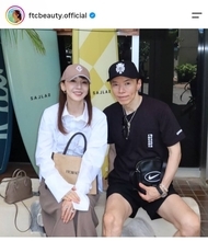 「美のカリスマ」君島十和子さん　ラブラブ夫婦ショット「エルメスですか」「美男美女」「ステキ」憧れる声