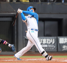 日本ハム・２０歳柴田獅子が“憧れ”大谷翔平より早いプロ１号　１１打席目アーチに新庄監督大興奮「３００本打てる」