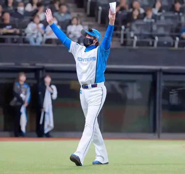 【日本ハム】新庄剛志監督が来季も続投　就任６年目へ　球団打診に意思固める　シーズン終了後に正式発表へ