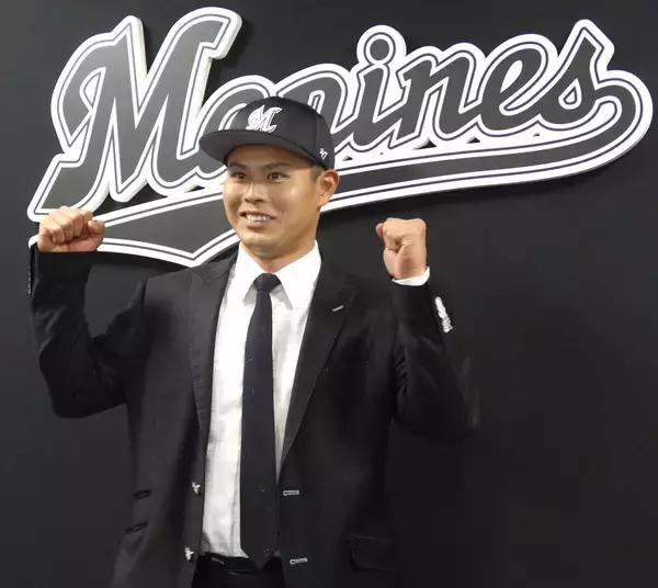 【ロッテ】育成契約の前楽天・山崎剛が入団会見「まずはしっかりケガを治して」…内外野こなすユーティリティー選手