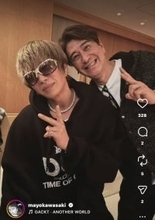 ６２歳・川﨑麻世、ＧＡＣＫＴの新年会で大盛り上がり！大人気俳優との２ショットが話題