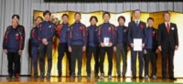 木村哲也厩舎が関東の優秀厩舎賞第１位を獲得　木村調教師「大変名誉のある賞」　美浦トレセンで表彰式