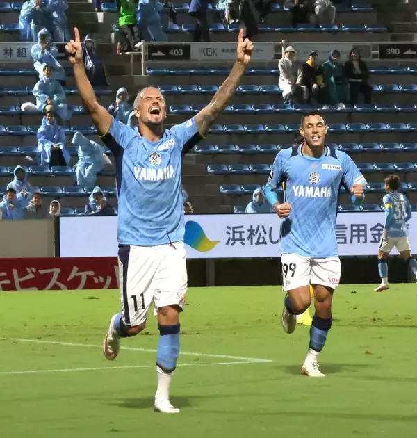 【Ｊ２磐田】Ｊ１千葉を４―２で撃破　ＦＷペイショットが２発