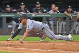 村上宗隆がヘッドスライディング！　一塁から一気に先制ホームイン　連敗脱出へ気迫　ファンは「サムライスピード！」と歓喜　２打席連続四球出塁