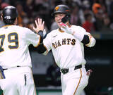 「【巨人】阿部監督、坂本勇人の豪快１号に「まだまだあそこにも入るのでね。大丈夫でしょう」…一問一答」の画像1