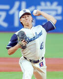 「【ヤクルト】ドラフト４位左腕・増居翔太がプロ初先発で５回１失点　元Ｇ党が初勝利の権利　Ｂ’ｚ稲葉浩志風の長髪なびかせ」の画像1