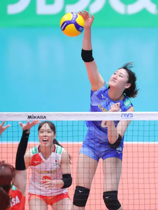【バレー】秋本美空「いいプレーが多くあった」ＯＨとＯＰの“二刀流”へレシーブ猛特訓…女子代表紅白戦