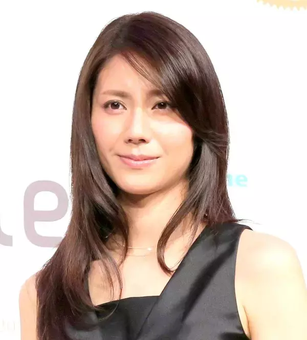 「今日は夏休みスペシャル…スタジオがにぎやか」…「旅サラダ」松下奈緒、スタジオ出演「生中継担当」濵田崇裕を紹介