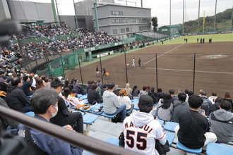 【巨人】これぞゴジラ人気！松井秀喜新監督見たさにジャイアンツ球場、平日異例の２９３２人　報道陣約２００人　テレビカメラ１８台