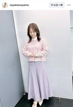 ４２歳・磯山さやか、清楚なコーデ全身姿に「柔らかい空気感」の声