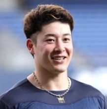 【オリックス】右肘手術から復帰の吉田輝星が新庄ハムへの「恩返し」を宣言「敵チームなのに…」ＤＭの「おかえりなさい」に感謝
