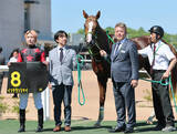 「【鳳雛Ｓ】ホリエモンの愛馬イッテラッシャイがオープン初勝利　京都１８００メートルでの勝利が持つ特別な意味」の画像1