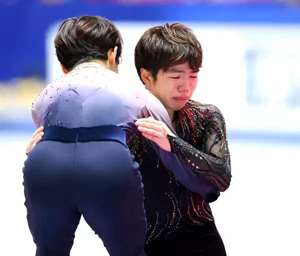 【全日本フィギュア】２位の佐藤駿「苦しいシーズン始まり…頑張ってきて良かった」涙も込み上げる…会見問答