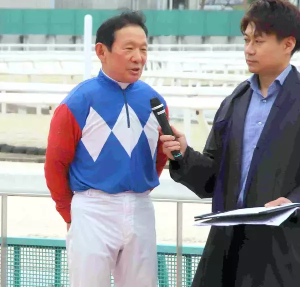 【園田７Ｒ】兵庫の川原正一騎手が地方＆ＪＲＡ通算６０００勝の快挙　「まだまだ頑張りたい」