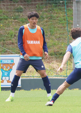 【Ｊ２磐田】ＤＦ川口尚紀のＪ３琉球への完全移籍を発表「磐田で得た経験を胸にこれからも挑戦を続けていきます」