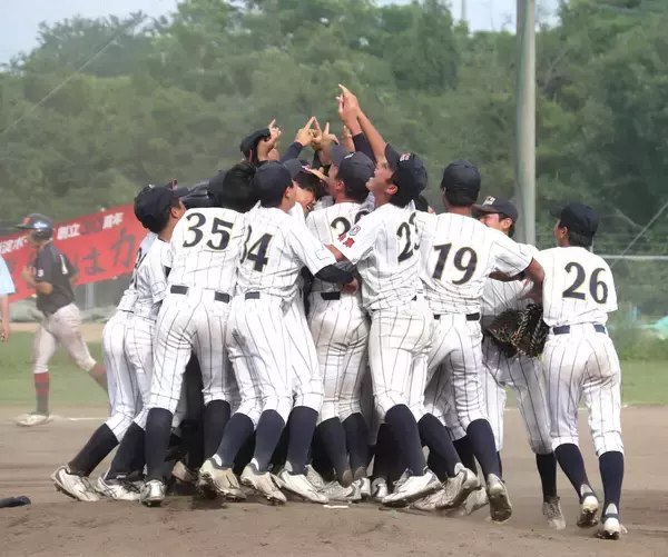【ボーイズリーグ】明石２年生が逆転優勝　兵庫ジュニア大会