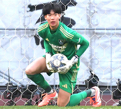 鹿島学園の１９１センチＧＫプムラピーがＪ１長崎に加入内定　昨年度の選手権準優勝に貢献のタイ人留学生「少しでも早くチームの勝利に貢献できるよう全力で頑張ります」