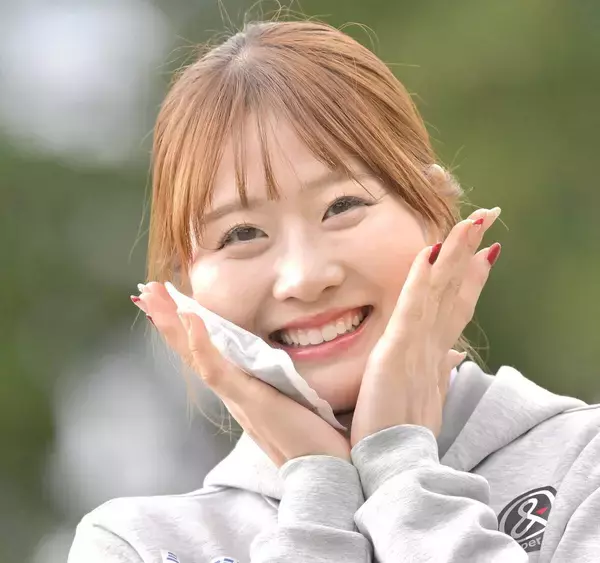 【女子ゴルフ】「また寝違えた。寝るのが怖い…」　都玲華は昨年首位発進の吉兆コースでトップ５、初優勝に挑む