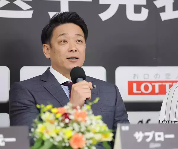 【ロッテ】サブロー監督が新人１０選手に「飯食ってほしいです」と指令　新入団選手発表会に出席