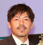 「離婚を電撃公表から５か月…松井大輔氏が“激変”「ダンディー」「ツダケンかと」近況公開「今年は…」」の画像1