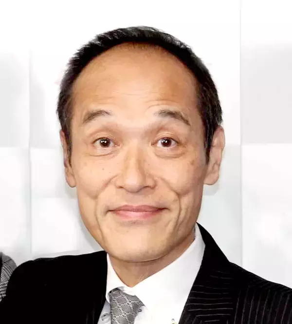 東国原英夫氏、飛行機でまさか！超大物と「一緒だった」豪華過ぎる２ショット「仲が悪いと思ってた」