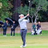 「石川遼「１０００倍ぐらいのギャラリー」に感謝　６番スーパーパー　国内初戦出遅れも「明日につながる」」の画像1