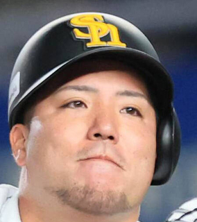 【ソフトバンク】山川穂高が大ブレーキ　走者を置いた３度の打席で凡退　小久保監督「目立ちますよね」