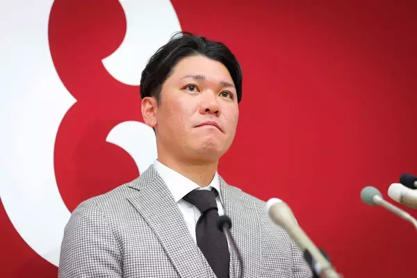 巨人・坂本勇人が制限いっぱい４０パーセント減…２億円減でも見せるギラギラの契約更改「まだまだ終わりたくない」