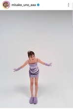 夫は人気アイドル！３９歳歌手が「細っ」「産後と思えない」「布が少ない」「可愛すぎて困る」と絶賛の宇野実彩子