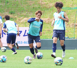 【Ｊ２磐田】ＭＦ川崎一輝「来季に向けてサポーターに希望を持ってもらえる試合を」…２３日にアウェー札幌戦