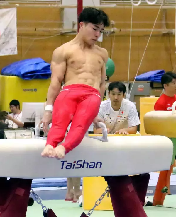 【体操】五輪３冠の岡慎之助は“波乗りシンノスケ”で２８年ロス五輪までノリノリでいく　「乗っていきますよ」