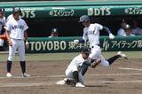 「【甲子園】熊本代表・有明が逆転成功　満員の甲子園が沸く　守備では中継プレーも」の画像1