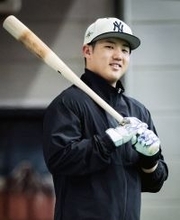 巨人・石塚裕惺「応援歌を作っていただけるくらいの活躍をしたい」今季目標の一つに“主力の証し”を設定