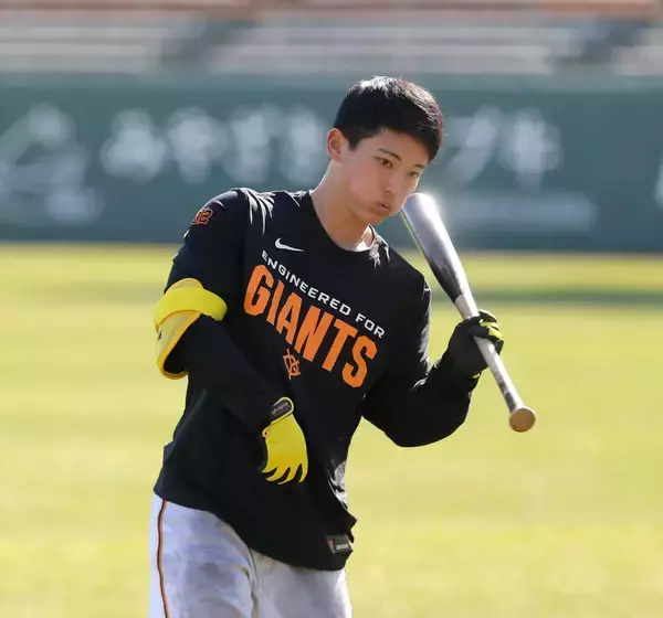 【巨人】浦田俊輔が早朝から１０時間超の猛練習で勝負の２年目「やりたいことが多すぎて気づいたらこんな時間に」