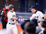 「侍ジャパン・吉田正尚の特大アーチに井端弘和監督も最敬礼「さすがのバッティング」」の画像1