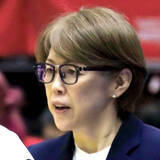 「【バレー】中田久美監督率いるＳＡＧＡ久光が決勝進出！　ＰＦＵに０―２の崖っぷちから大逆転勝ち　２５日決勝は女王・大阪Ｍに挑む」の画像1