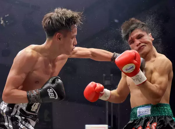 【ボクシング】ネクストモンスター坂井優太が初の世界ランカー対決でワンパンチＫＯ勝ち　中谷潤人に挑戦したペッチを４回キャンバスに沈め無傷のプロ９連勝