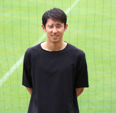伊藤洋輝、１８歳の時から「早く海外でプレーしたい」…磐田時代は中村俊輔ととともに海外サッカーを見て学ぶ