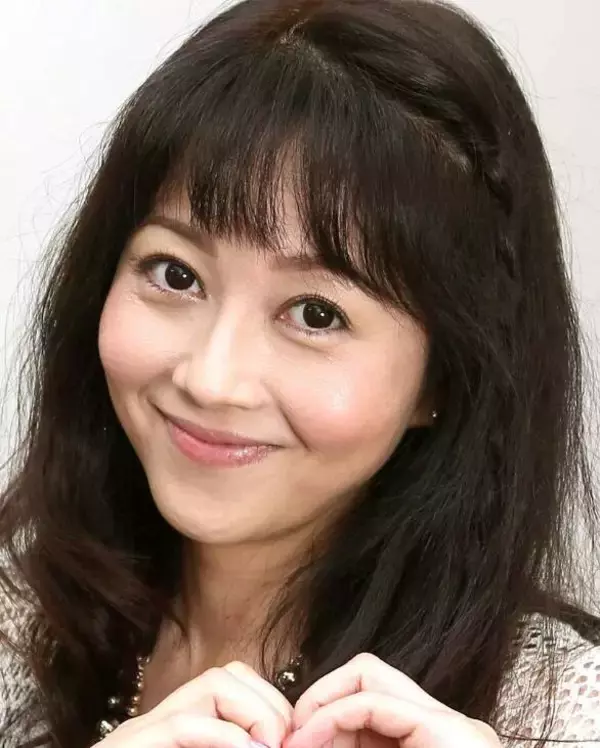 ８０年代トップアイドルが「グラビア」驚き止まらず「眠れません」「涙が…」浅香唯５６歳にビックリ